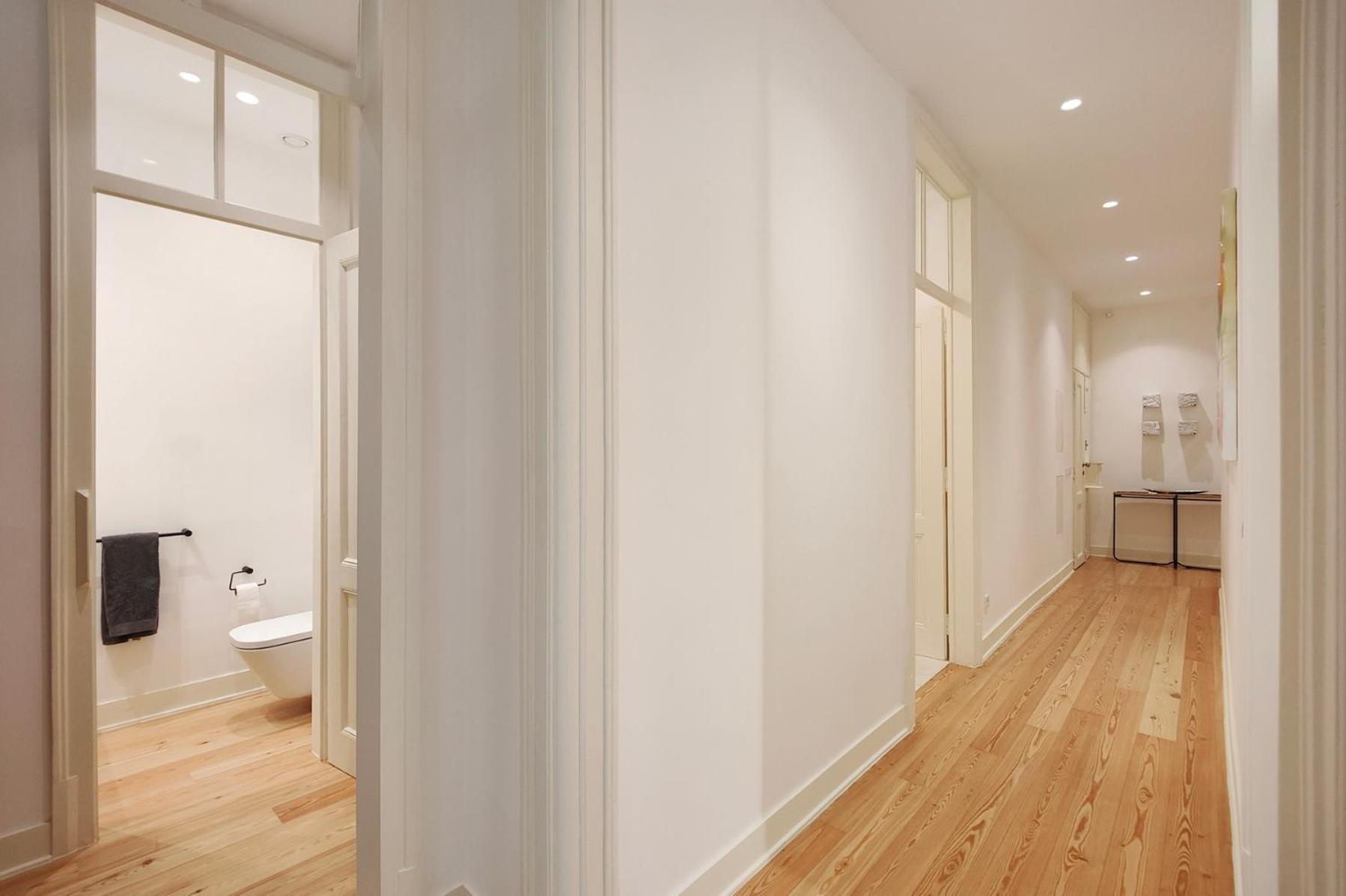 Joivy Astonishing Flat W Office Near Apartment Lisbon