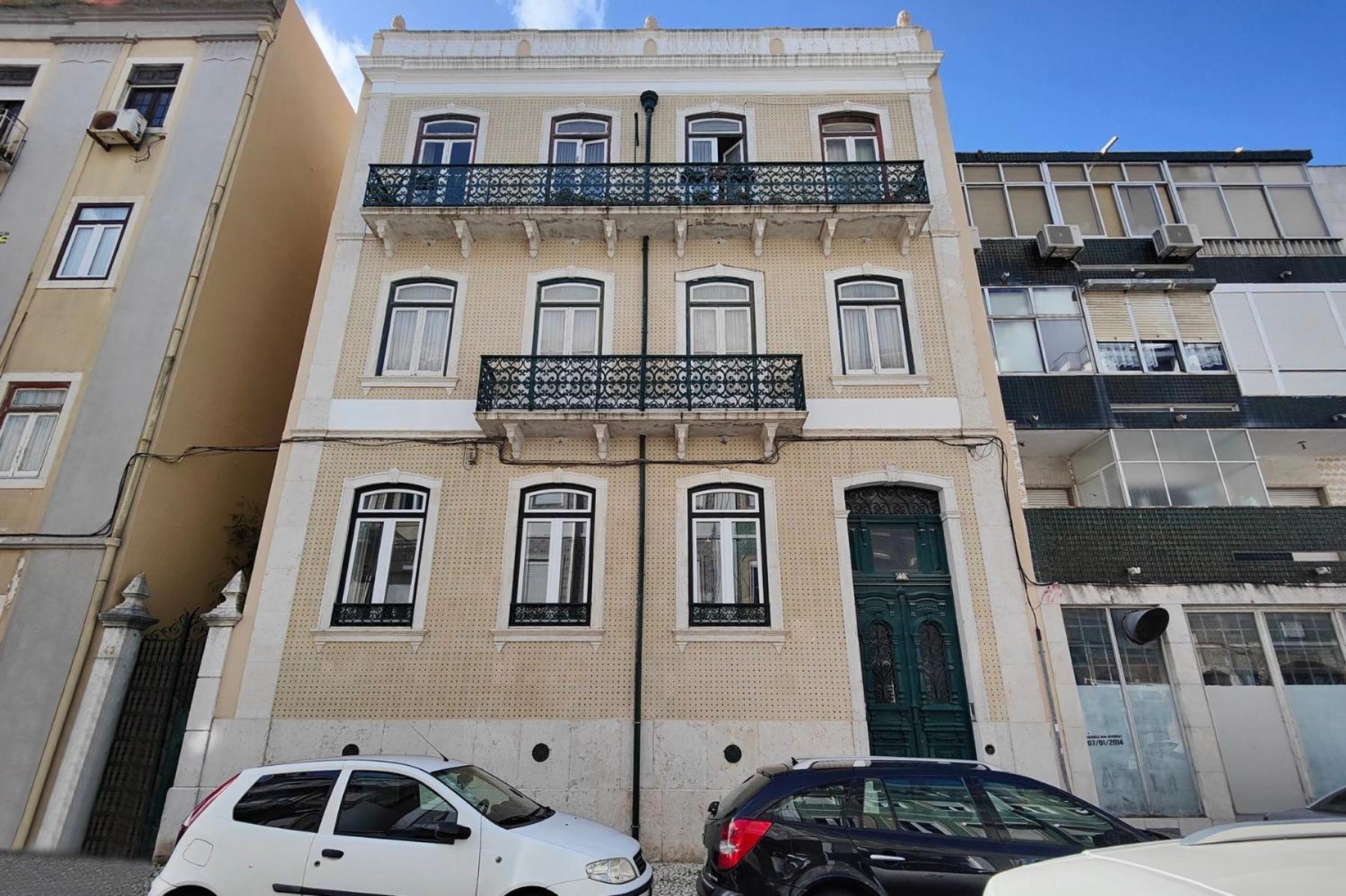 Apartment Joivy Astonishing Flat W Office Near Lisbon
